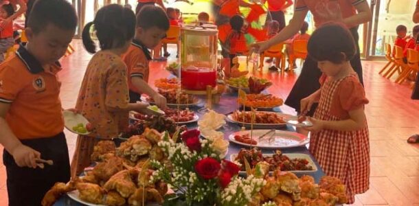 Tiệc buffet mầm non Ái Nhi